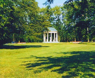 Сад в стиле модерн